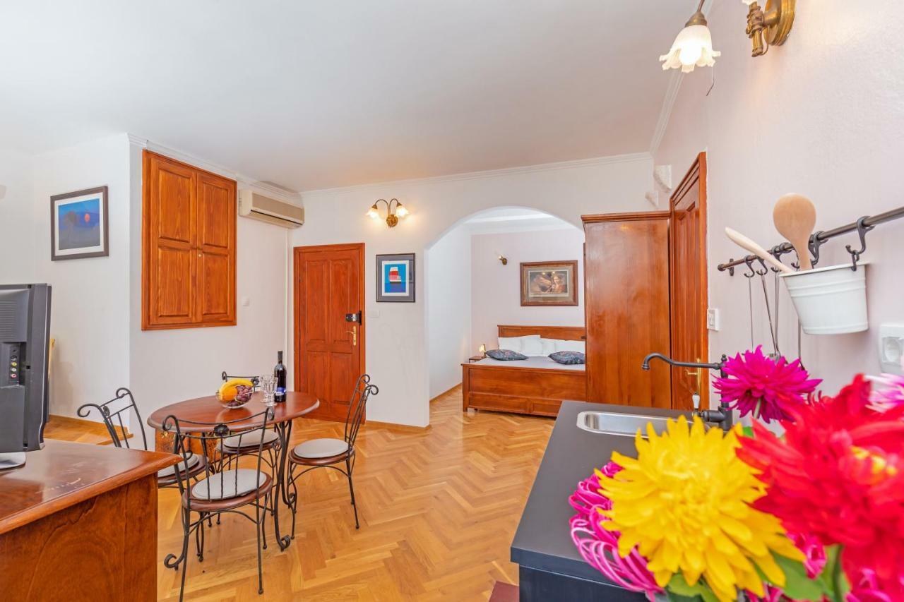Apartment Cathedral